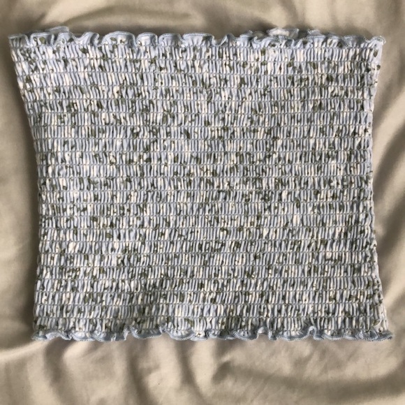 Hollister crop top - Picture 2 of 3